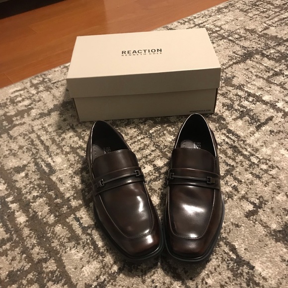 Kenneth Cole Reaction Brown Leather Settle Loafers - Picture 2 of 8